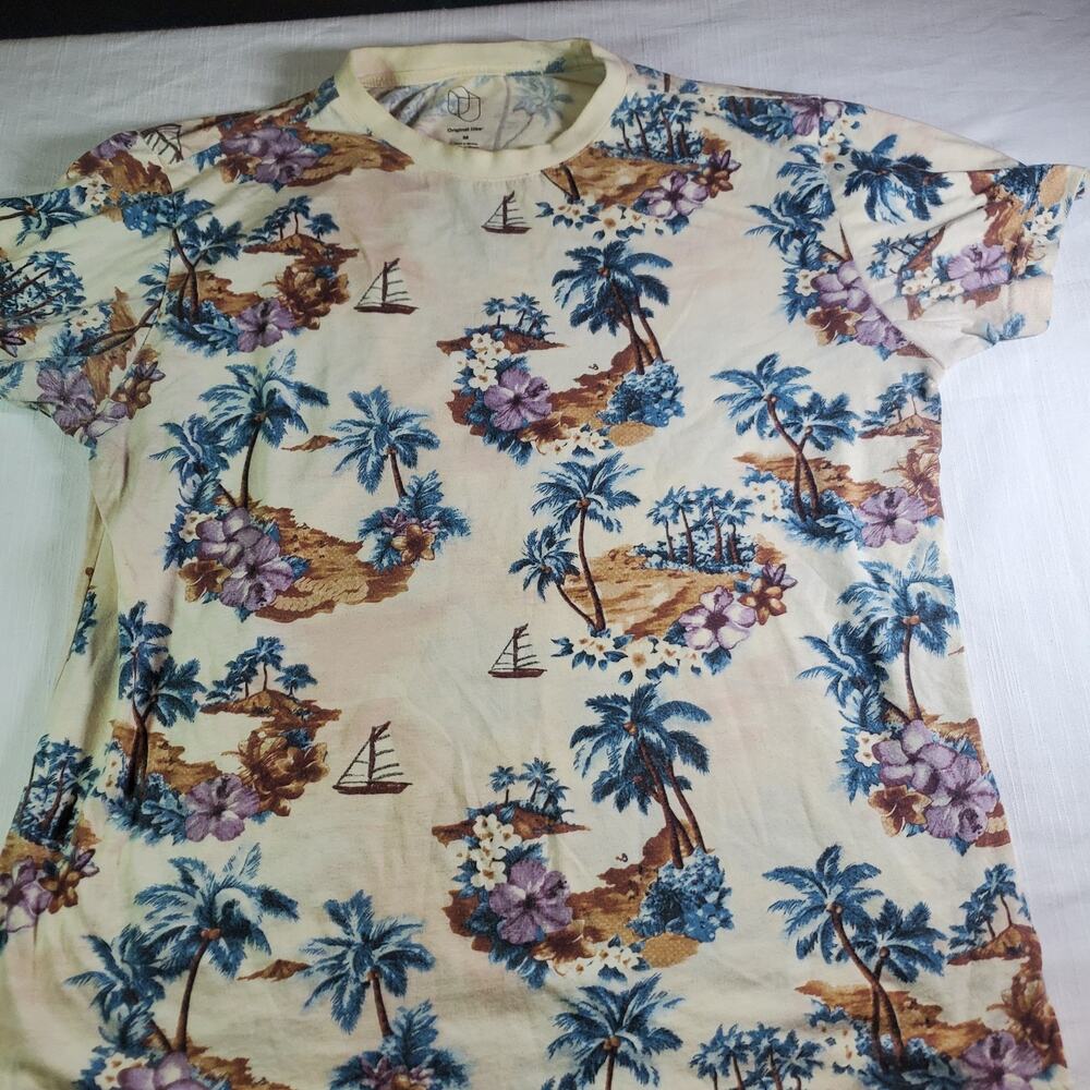 Boys Original Use Medium M Hawaiian Tropical Beach Palm Tree T-Shirt Tee